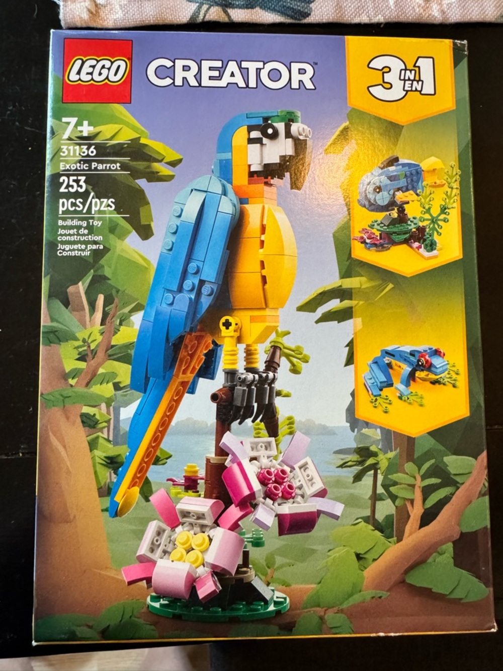 Lego Creator Exotic Parrot Building Set - Blue, Yellow, Green, Pink